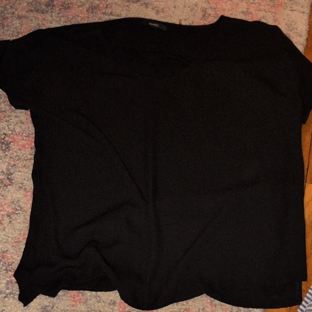 Tahari Black Short Sleeve Top